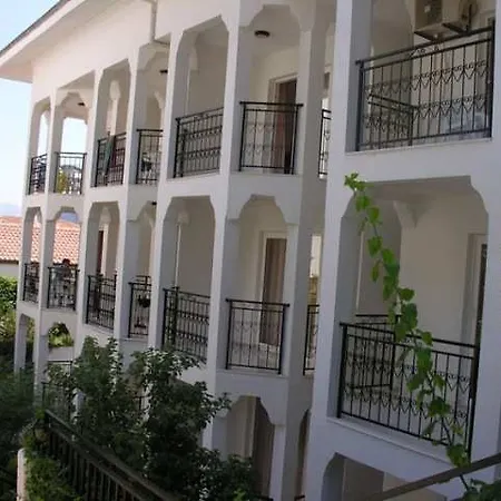Kurt Hotel İçmeler